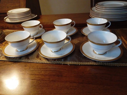 Royal doulton - royal,
