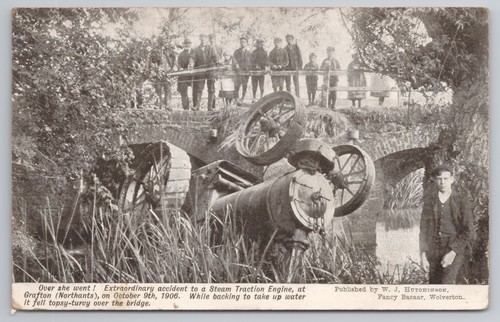 Antique traction engine