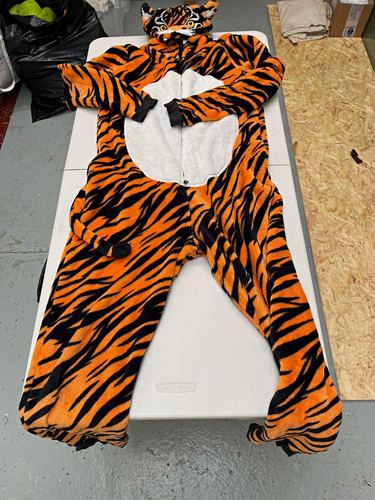Tiger hooded one - m&s,
