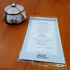 ARDLEIGH ELLIOTT MUSIC BOX. "