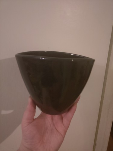 Black vase - black,