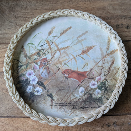 Vintage round serving - round,