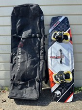 Liquid Force Kiteboard 137x41 + Naish Bindings – New Condition, Never Ridden