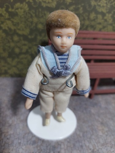 Dolls house 12th scale - dolls,