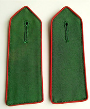 PAIR OF  BRITISH ARMY SHOULDER