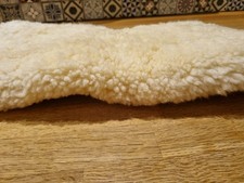 Le Mieux Sheep Skin Girth Sleeve 56 cm Excellent Condition