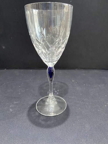 Crystal wine glass hint - crystal,