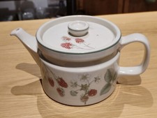 Wedgewood Raspberry Cane Tea