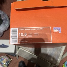 Sz 10.5 Nike Court Tradition 2