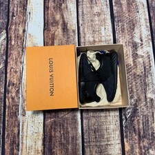 Lv runners size uk 8