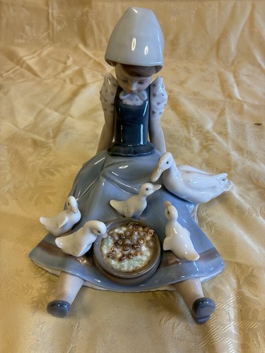 Lladro hungry brood - my,