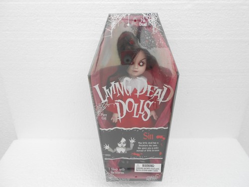 Living dead dolls - living,