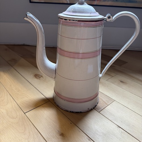Huge kettle pot hinged - kettle, pot.