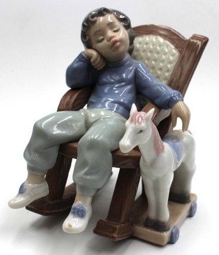 Lladro all tuckered out 5846 - tuckered, #