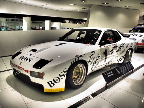 Porsche 924 944 gtp mans - gtp, le