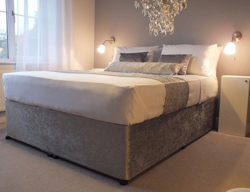Velvet silver divan bed with - silver,