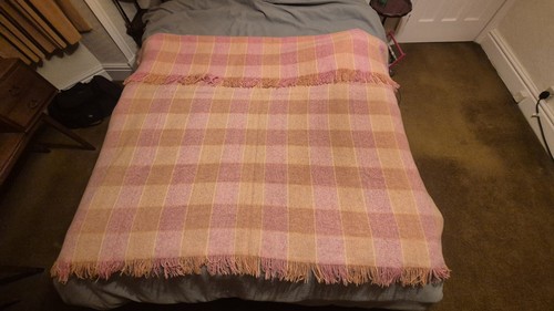 Vintage real welsh wool - welsh,