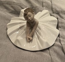 Nao by Lladro - Dance Class