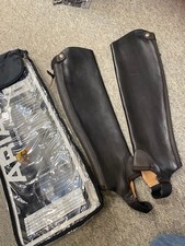 Ariat Close Contact Chap