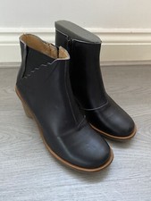 El Naturalista Women’s Black