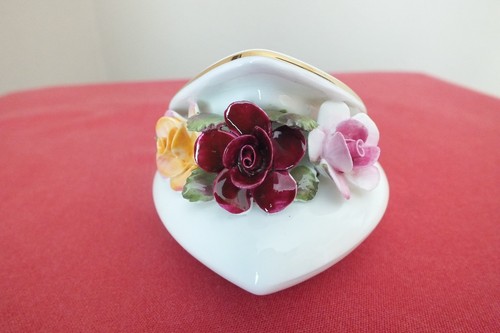 Vintage bone china royal - vintage,