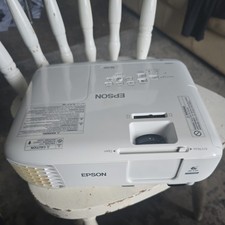 Epson EB-U05 1080p Full HD