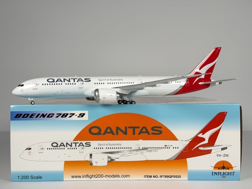 Qantas airways boeing 787 - qantas,