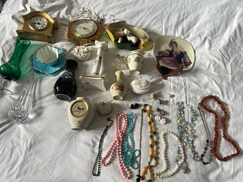 Mixed vintage collectables - collectables, job