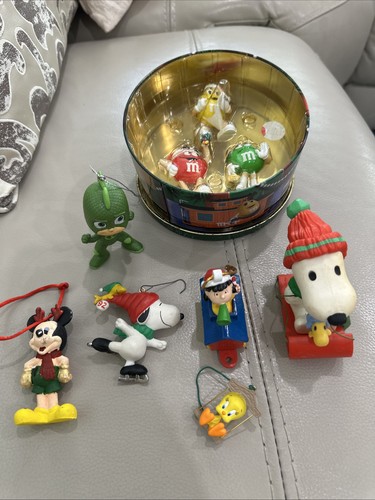 Lot christmas character - of,