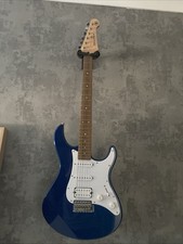 Yamaha  Pacifica Electric Guitar  Blue Right Handed With Amplifier  ￼￼
