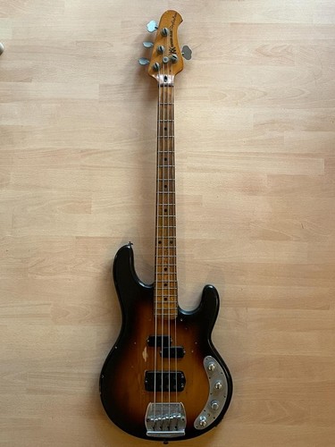 Music man stingray pre - man,