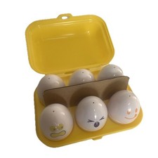 TOMY Toomies Hide and Squeak Eggs Toy *Excellent Condition*