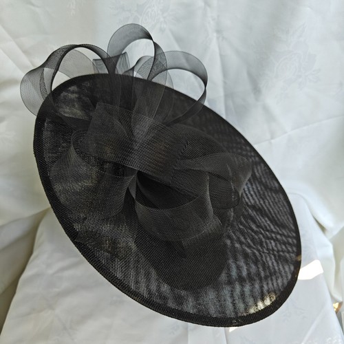 Black flower wide brim - black,