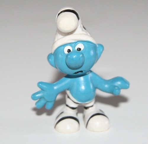 Schleich prisoner smurf - schleich,