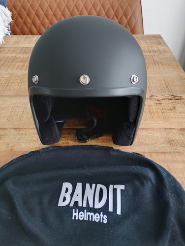 Bandit jet matt black open - jet,