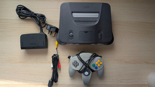 Nintendo n64 console - nintendo,