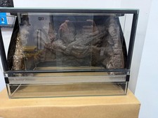 Used Glass Reptile Terrarium