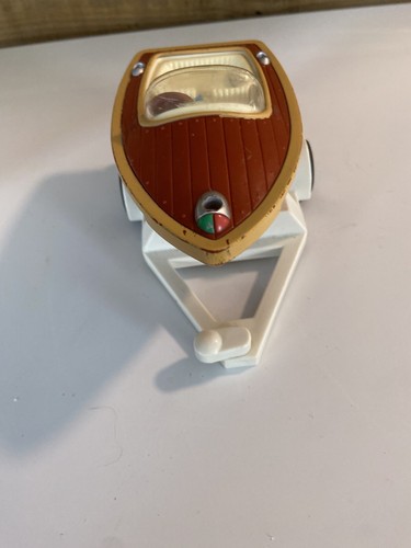 Chevron car boat n - chevron,