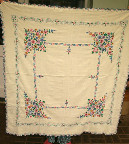 Vintage hand embroidered - hand,