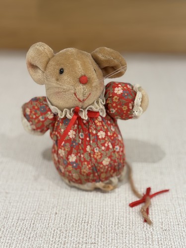 Avon miss molly - molly, mouse