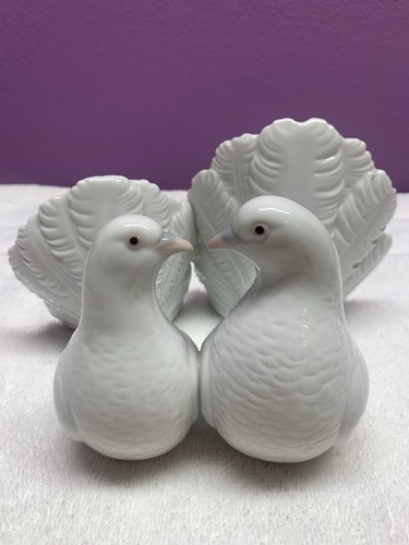 Lladro porcelain couple - lladro, of
