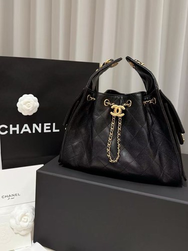 Chanel black quilted chain - chanel,
