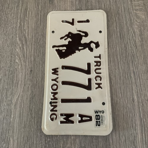 Wyoming truck american - wyoming, license