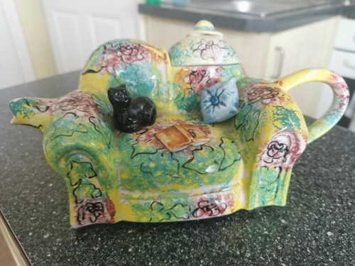 Novelty tea pot swineside - novelty,