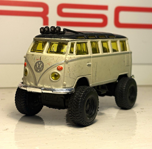 Maisto samba van - vw, lifted
