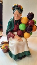 ROYAL DOULTON FIGURINE THE OLD