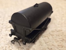 Hornby model 4-wheel tank wagon R8097 (unboxed)