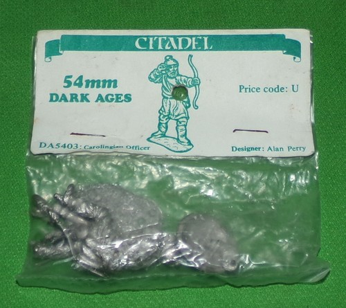 Vintage metal 54mm citadel - metal,