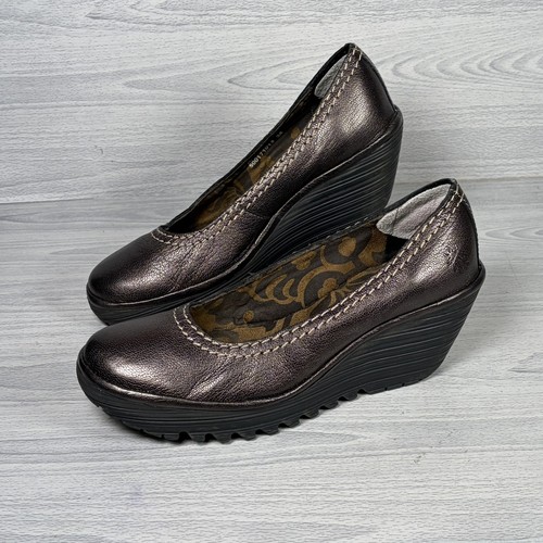 Fly london womens wedge court - womens,