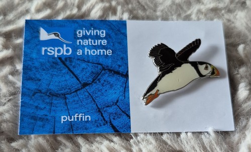 Rspb bird pin badge - bird, puffin